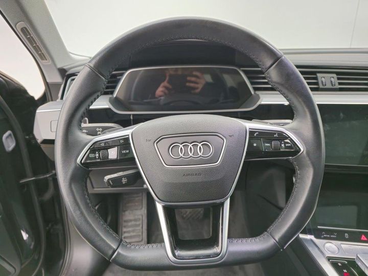 Photo 29 VIN: WAUZZZGE4LB014928 - AUDI E-TRON '19 BEV 