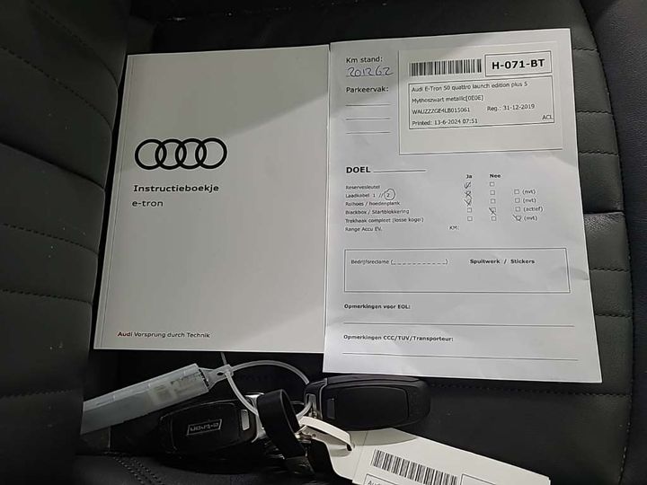 Photo 12 VIN: WAUZZZGE4LB015061 - AUDI E-TRON 