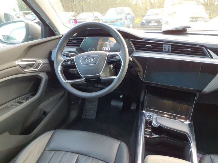 Photo 9 VIN: WAUZZZGE4MB042276 - AUDI E-TRON &#3919 BEV 