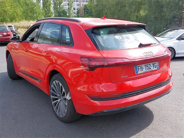 Photo 2 VIN: WAUZZZGE6KB018011 - AUDI E-TRON 