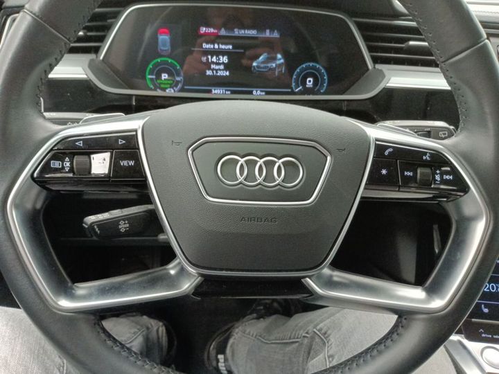 Photo 22 VIN: WAUZZZGE6LB010234 - AUDI E-TRON '19 BEV 