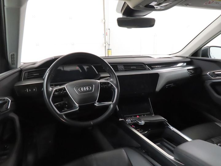 Photo 2 VIN: WAUZZZGE6LB015255 - AUDI E-TRON 