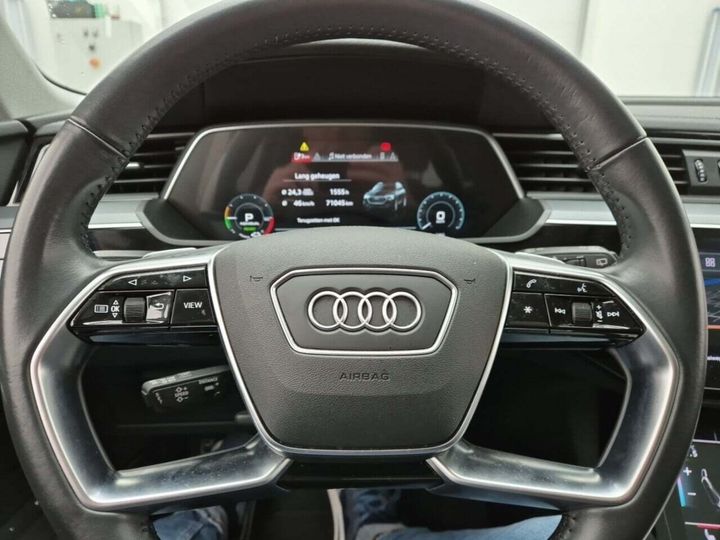 Photo 15 VIN: WAUZZZGE6LB015840 - AUDI E-TRON 