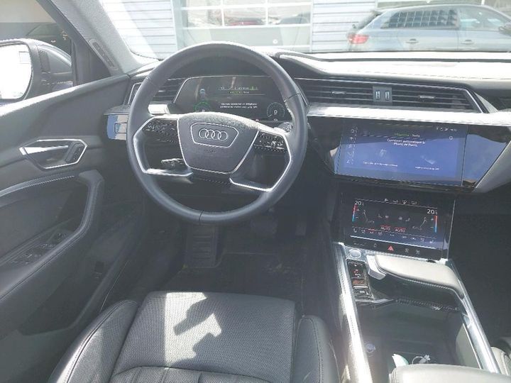 Photo 7 VIN: WAUZZZGE7KB016011 - AUDI E-TRON 