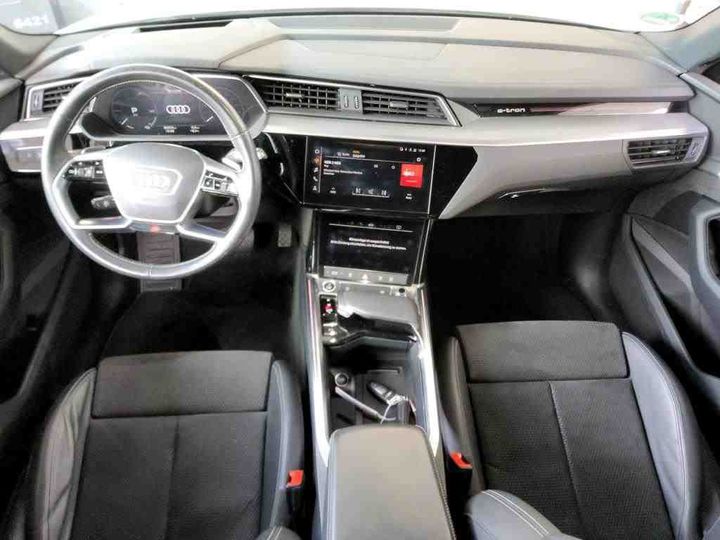 Photo 18 VIN: WAUZZZGE7MB008347 - AUDI E-TRON 