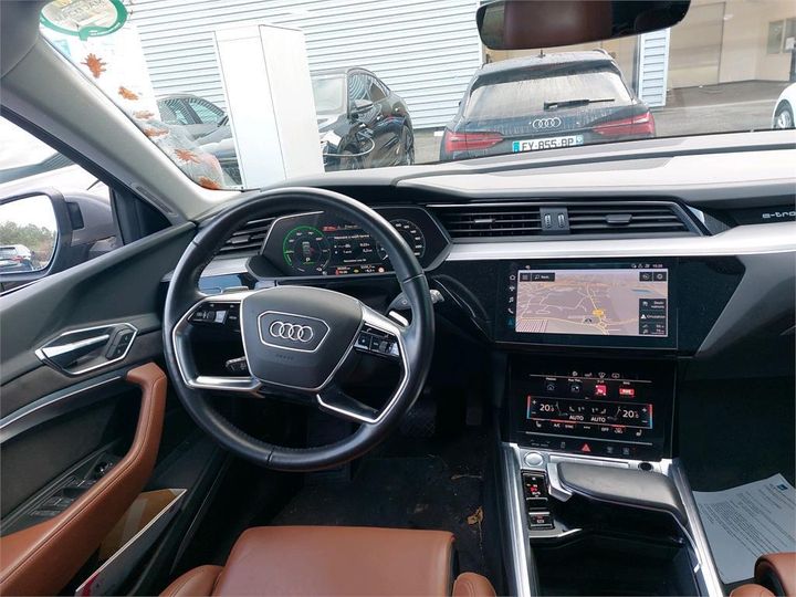 Photo 6 VIN: WAUZZZGE8KB012209 - AUDI E-TRON 