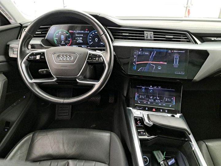 Photo 21 VIN: WAUZZZGE8LB011367 - AUDI E-TRON 