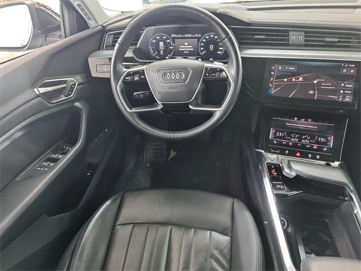 Photo 6 VIN: WAUZZZGEXKB002488 - AUDI E-TRON 