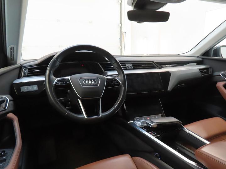 Photo 2 VIN: WAUZZZGEXLB002931 - AUDI E-TRON 