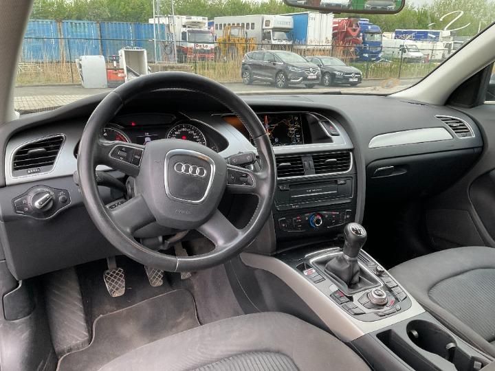 Photo 24 VIN: WAUZZZK8AN0634700 - AUDI A4 SALOON 