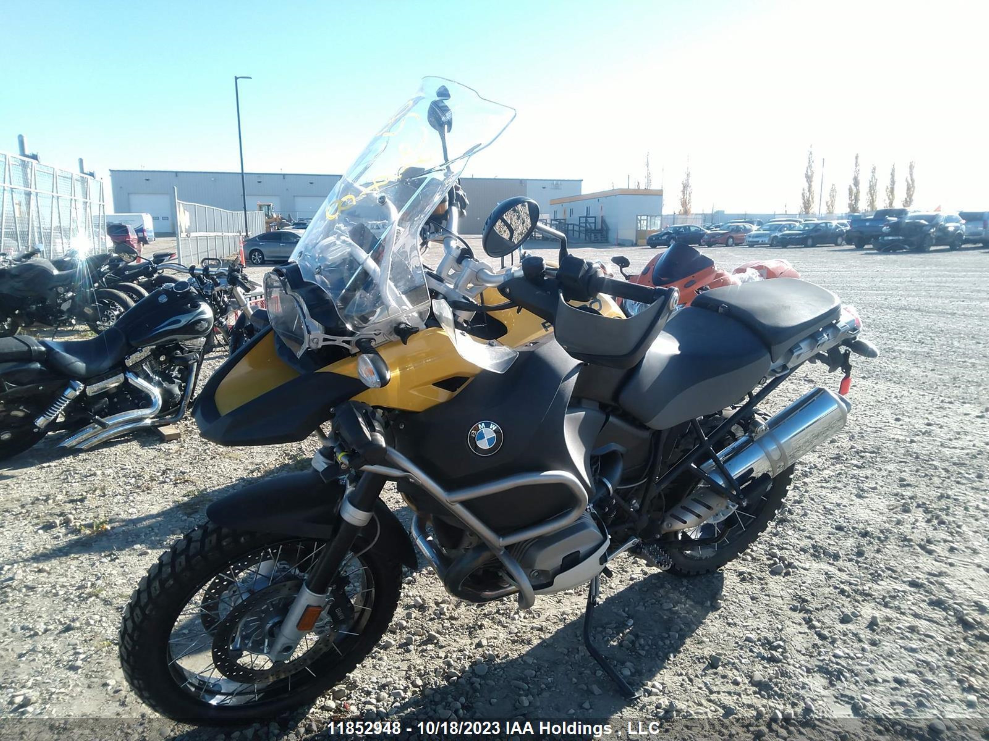 Photo 1 VIN: WB1047003BZY14975 - BMW ALL 