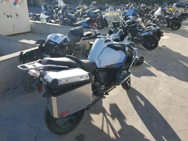 Photo 3 VIN: WB10A120XFZ097998 - BMW R1200 GS A 