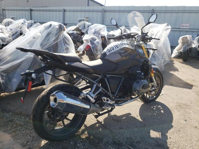 Photo 3 VIN: WB10A1408JZ198205 - BMW R1200 R 