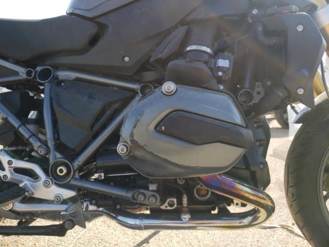 Photo 6 VIN: WB10A1408JZ198205 - BMW R1200 R 