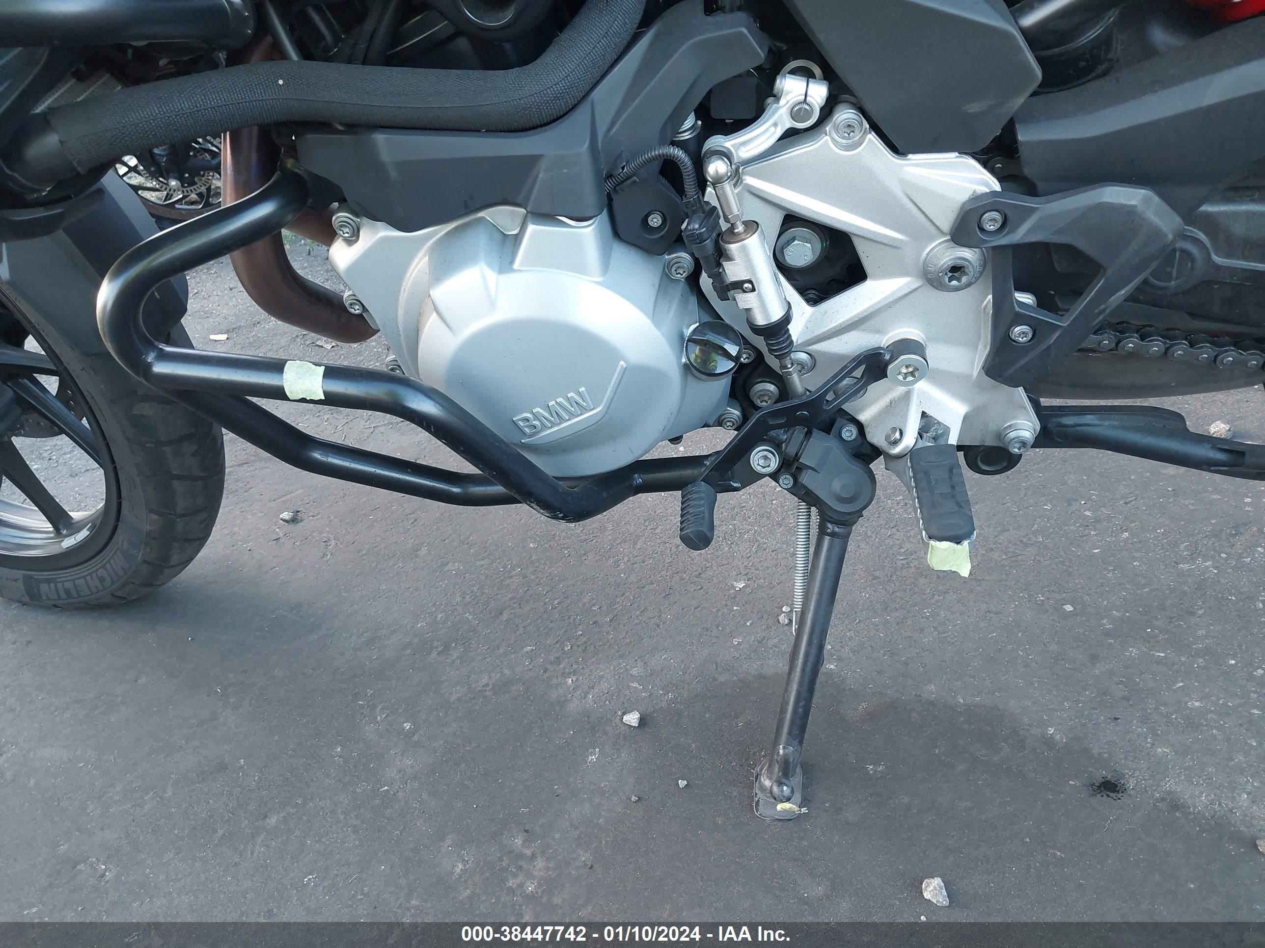 Photo 8 VIN: WB10B1802P6G35345 - BMW F 750GS 