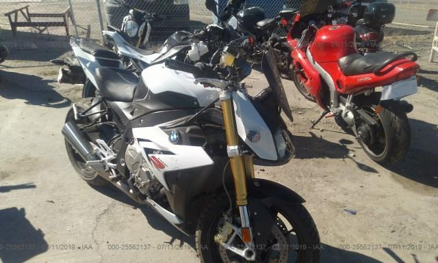 Photo 0 VIN: WB10D120XGZ696912 - BMW S 