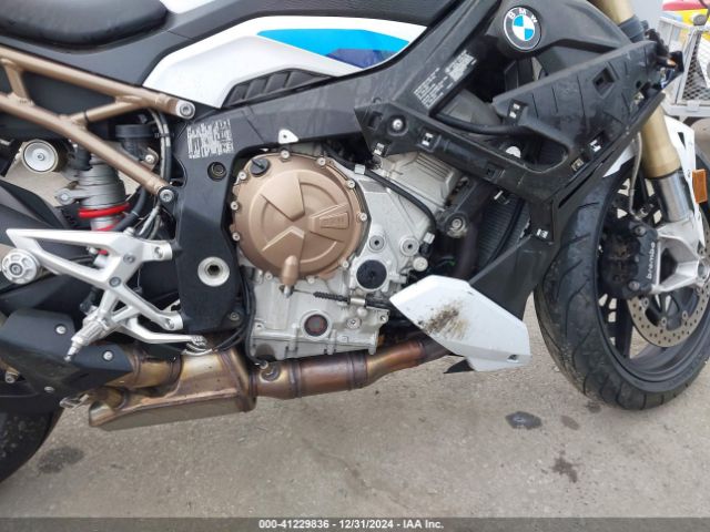 Photo 7 VIN: WB10E5301N6F43694 - BMW S 1000 R 