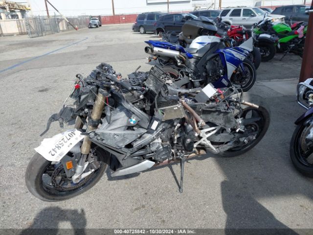 Photo 1 VIN: WB10E530XN6E36577 - BMW S 1000 R 