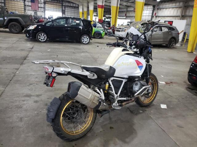 Photo 3 VIN: WB10J5308LZF79468 - BMW R 1250 GS 