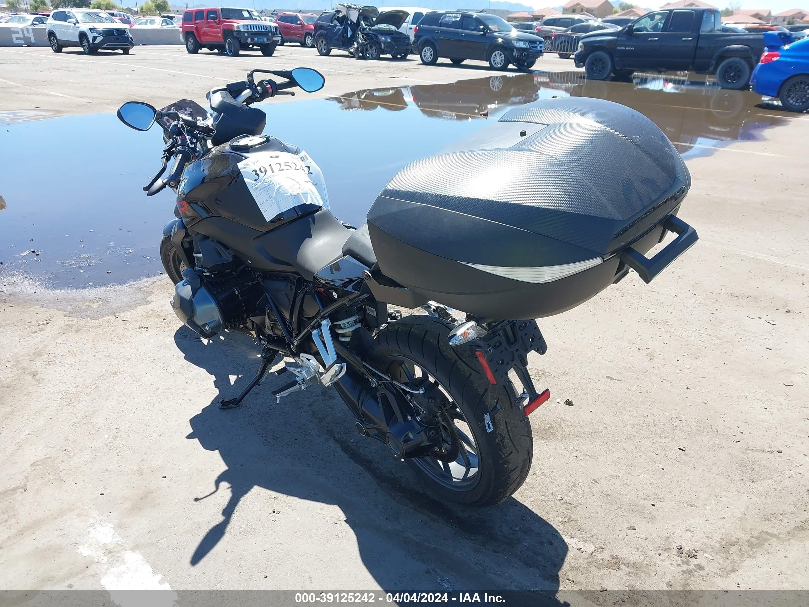 Photo 2 VIN: WB10J7303N6F65087 - BMW NULL 