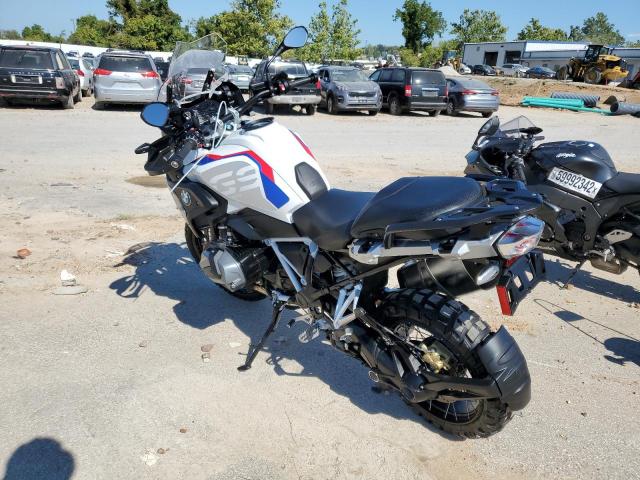 Photo 2 VIN: WB10M0308N6F71384 - BMW R 1250 GS 