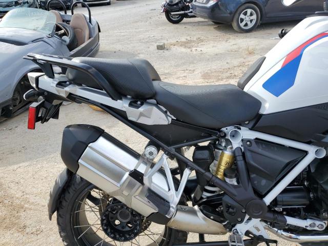 Photo 4 VIN: WB10M0308N6F71384 - BMW R 1250 GS 