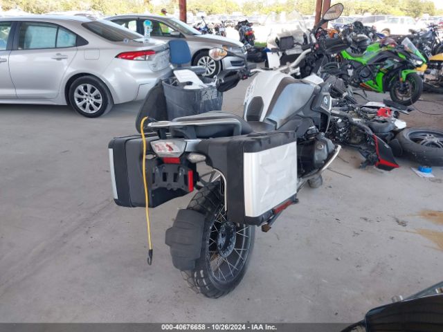 Photo 3 VIN: WB10M030XM6E44053 - BMW R 1250 GS 