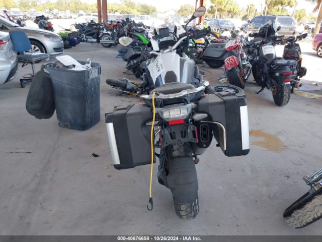 Photo 5 VIN: WB10M030XM6E44053 - BMW R 1250 GS 