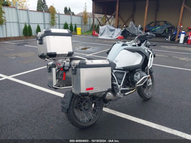 Photo 3 VIN: WB10M1307N6F33070 - BMW R 1250 GS 