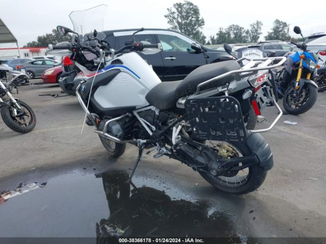 Photo 2 VIN: WB10M1308N6F63453 - BMW R 1250 