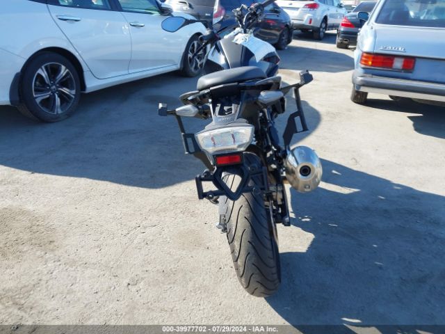 Photo 5 VIN: WB30G4309NRA33166 - BMW G 310 R 