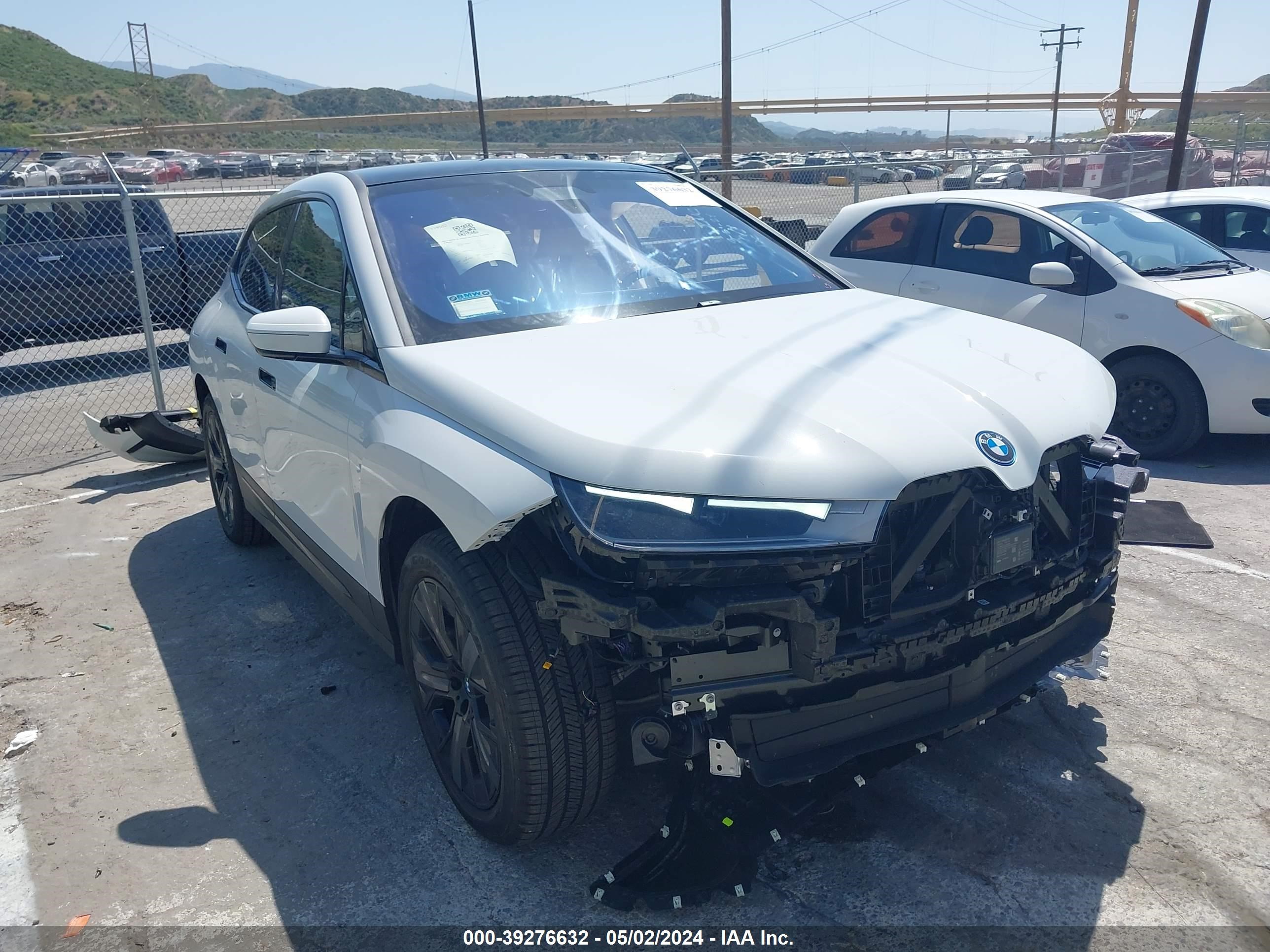 Photo 0 VIN: WB523CF06RCR65641 - BMW IX 