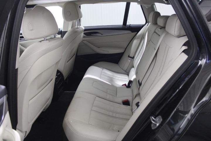 Photo 11 VIN: WBA11BN070CF03738 - BMW 5 SERIES TOURING 