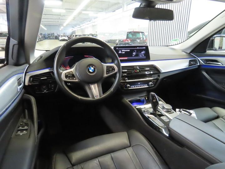 Photo 4 VIN: WBA11DX030CD87155 - BMW 520D 