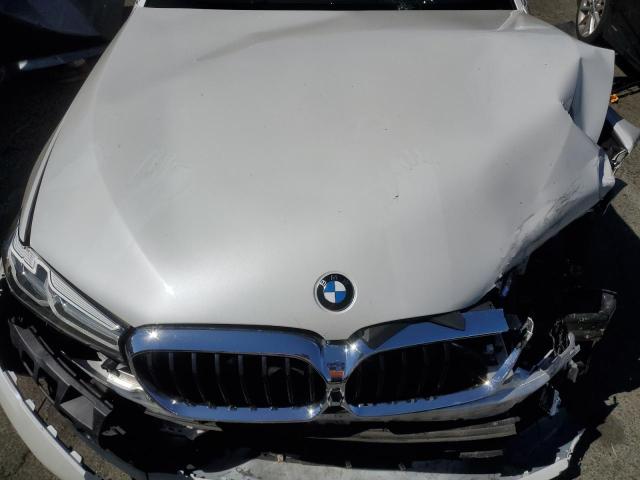 Photo 10 VIN: WBA13AG00MCF99641 - BMW 530E 