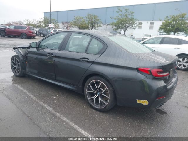 Photo 2 VIN: WBA13AG01NCJ06791 - BMW 530E 