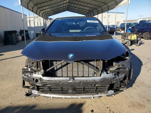 Photo 4 VIN: WBA13AG01NCK31130 - BMW 5 SERIES 