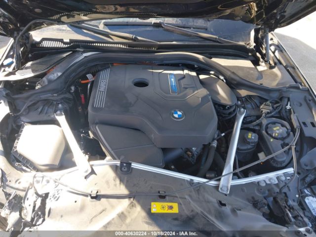 Photo 9 VIN: WBA13AG02PCL60626 - BMW 530E 