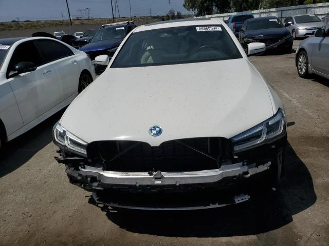 Photo 4 VIN: WBA13AG03NCJ23477 - BMW 530E 