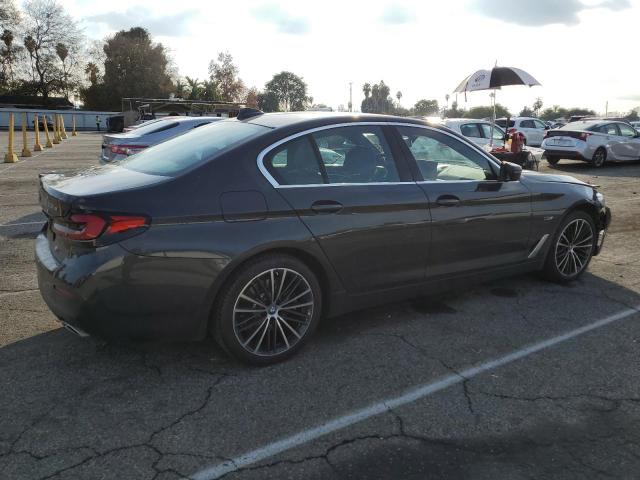 Photo 2 VIN: WBA13AG03NCK52691 - BMW 530E 