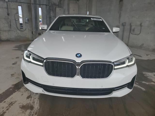 Photo 4 VIN: WBA13AG06PCL83990 - BMW 530E 