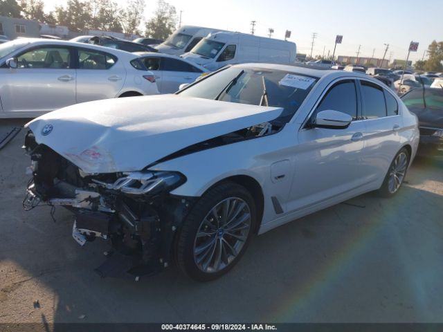 Photo 1 VIN: WBA13AG08NCJ60363 - BMW 530E 