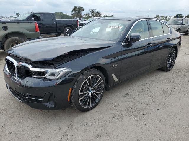 Photo 0 VIN: WBA13AG0XPCL18916 - BMW 530E 