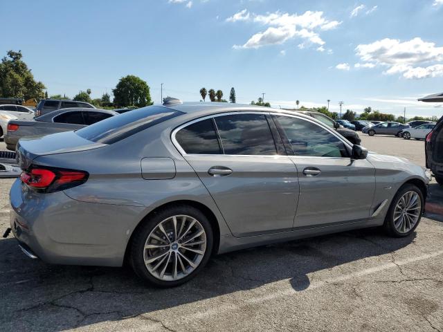 Photo 2 VIN: WBA13AG0XPCM37985 - BMW 530E 