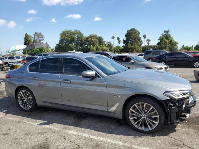 Photo 3 VIN: WBA13AG0XPCM37985 - BMW 530E 