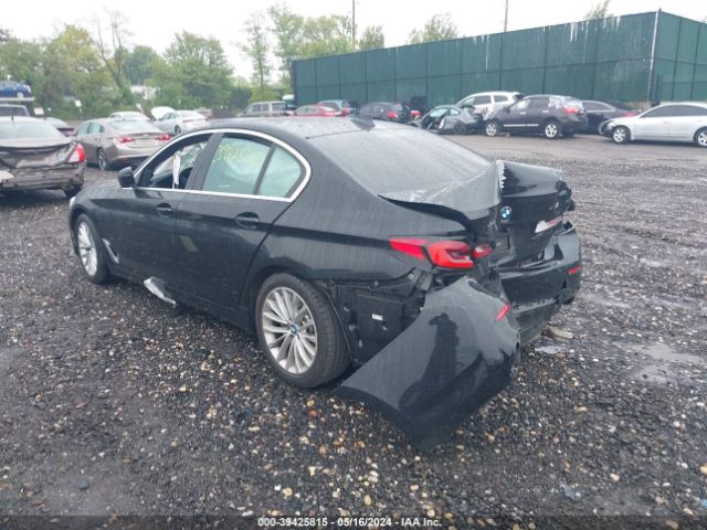 Photo 2 VIN: WBA13BJ00MCF64953 - BMW 530 