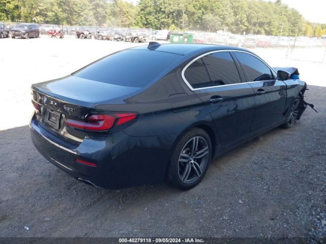 Photo 3 VIN: WBA13BJ00MCF86192 - BMW 530I 