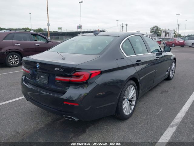 Photo 3 VIN: WBA13BJ00NWX54068 - BMW 530I 