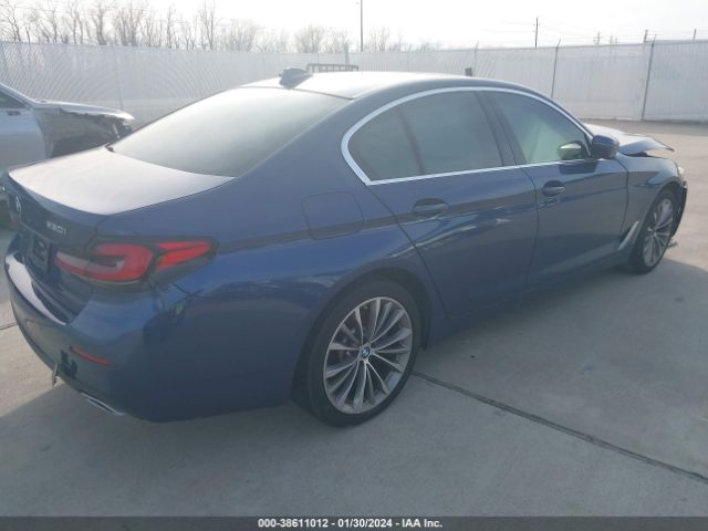 Photo 3 VIN: WBA13BJ02NWX38325 - BMW 530I 