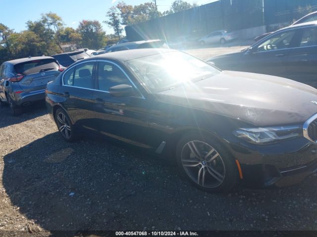 Photo 0 VIN: WBA13BJ02NWX40186 - BMW 530I 